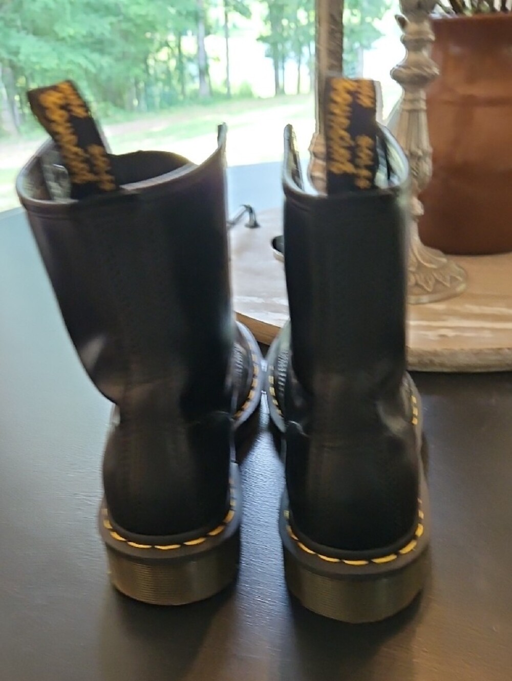 Dr. Martens Black 1460 W Leather Lace-Up Boots. Size 8 - Picture 8 of 14